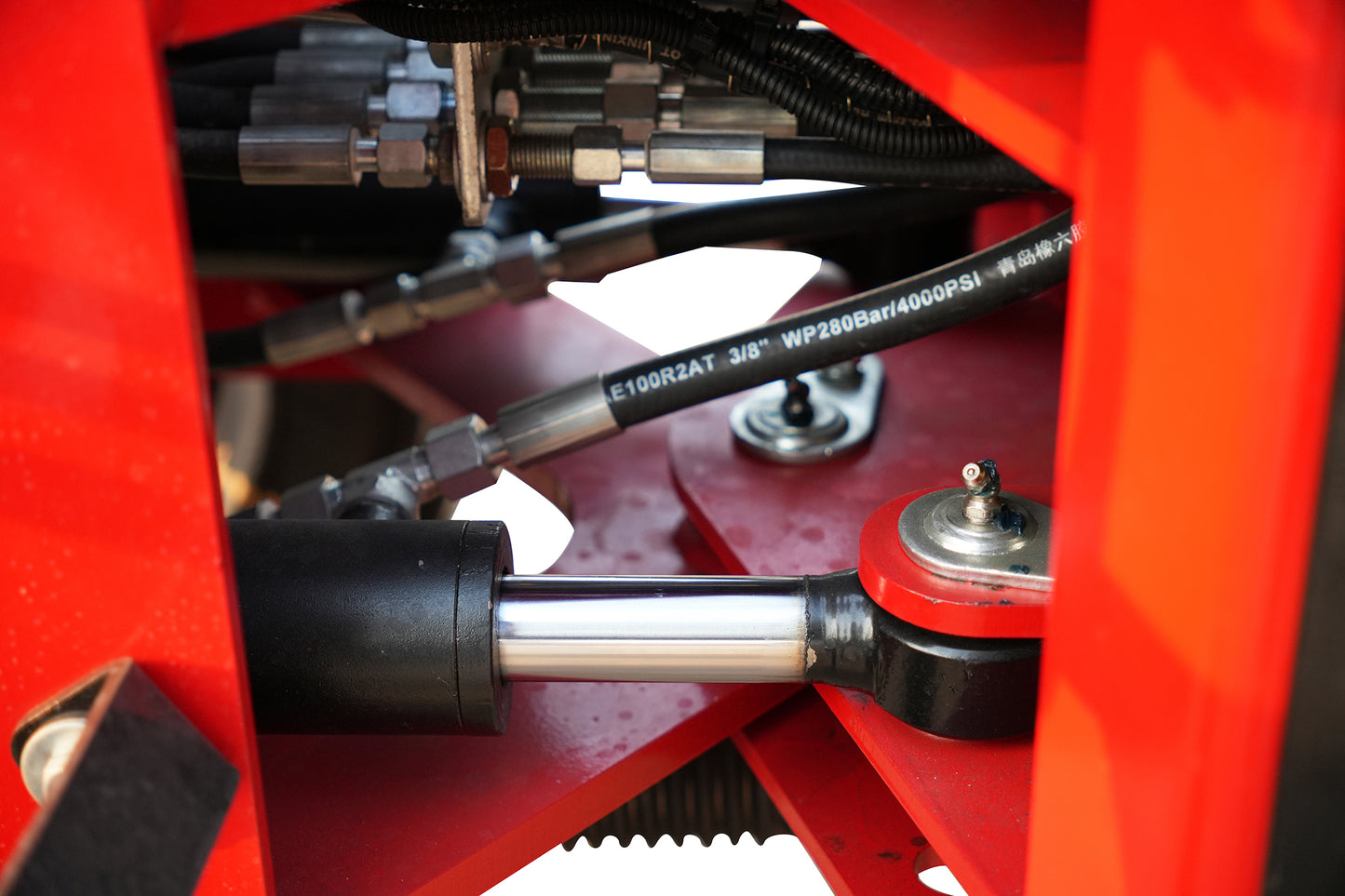 Minikuormaajakaivuri